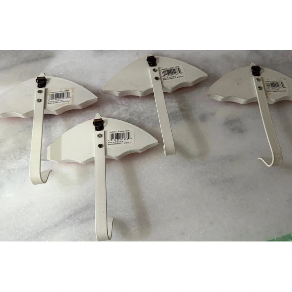 Set of 4 Pink And White Striped Beach Umbrella Towel/Wall Hooks. New